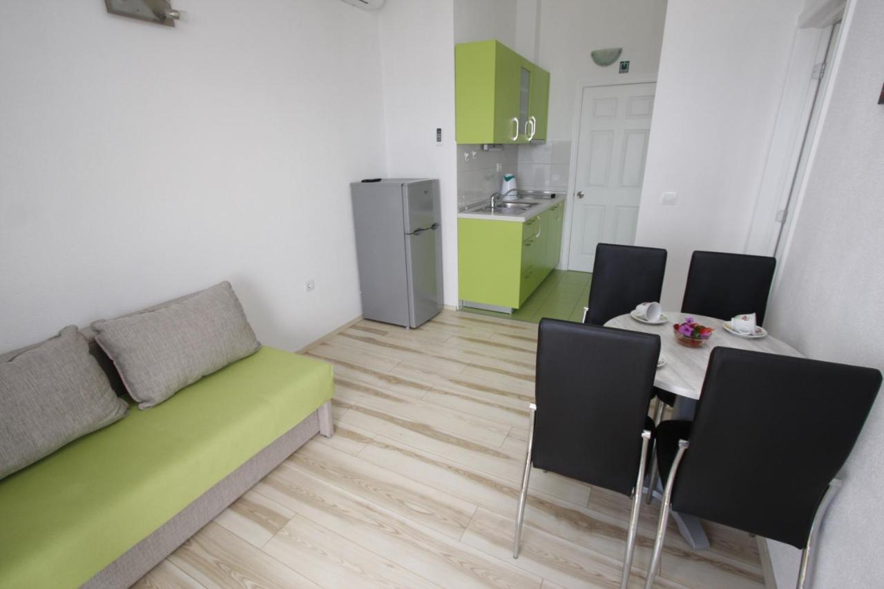 Apartments Turic Tucepi Luaran gambar